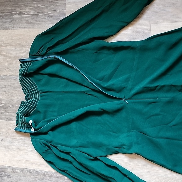 STUNNING REFORMATION DRESS - Picture 11 of 12